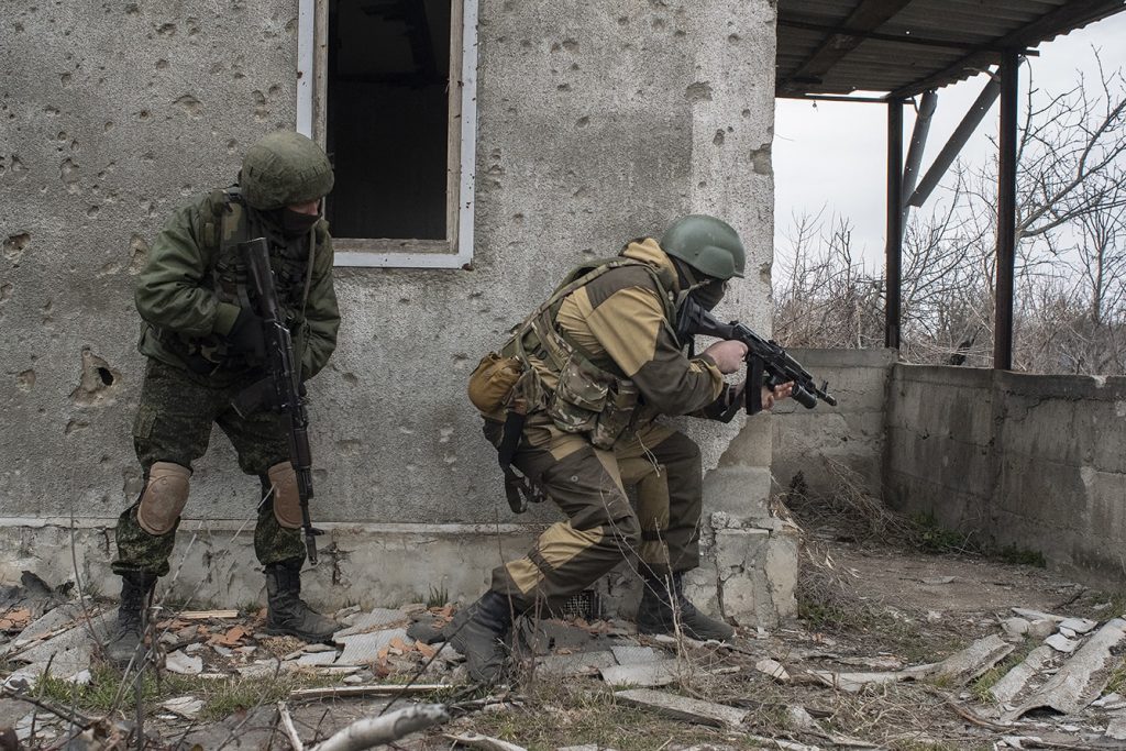 20 Epic Photos From Donetsk by War Photographer Guillaume Chauvin